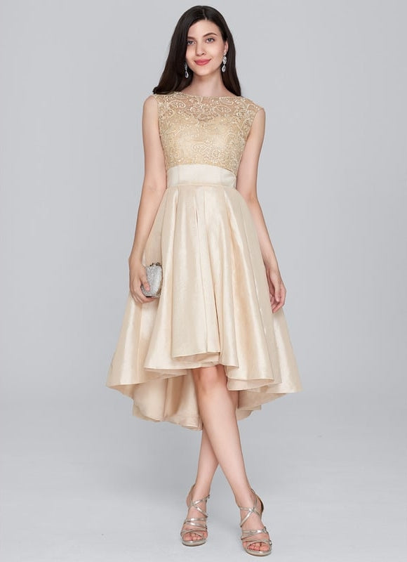 Robe Dorée Asymétrique