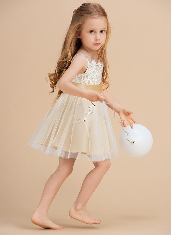 Robe Blanche Et Dorée Fille - gallery 7
