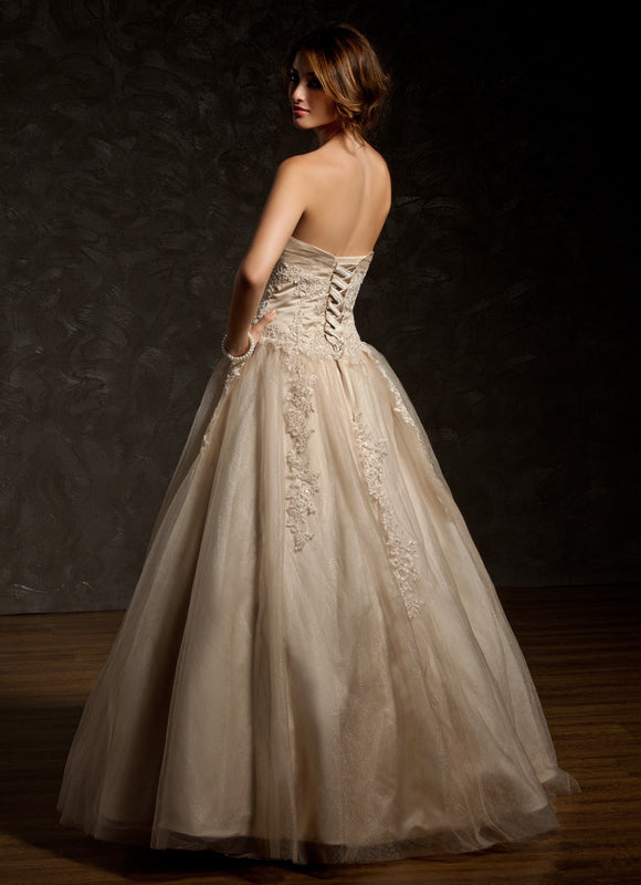 Robe Longue Blanche Et Dorée - gallery 2
