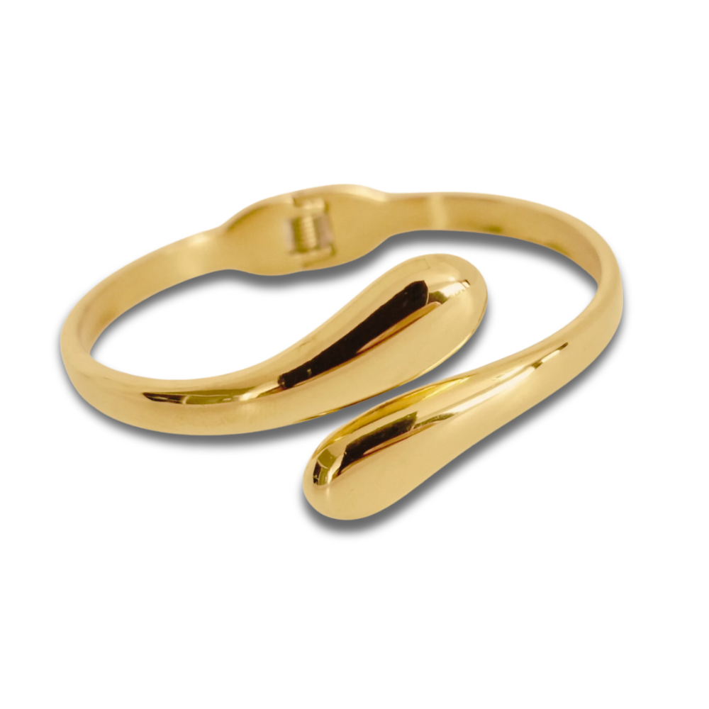 Elegant Teardrop Gold Jewelry Set for Timeless Sophistication