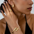 Elegant Teardrop Gold Jewelry Set for Timeless Sophistication