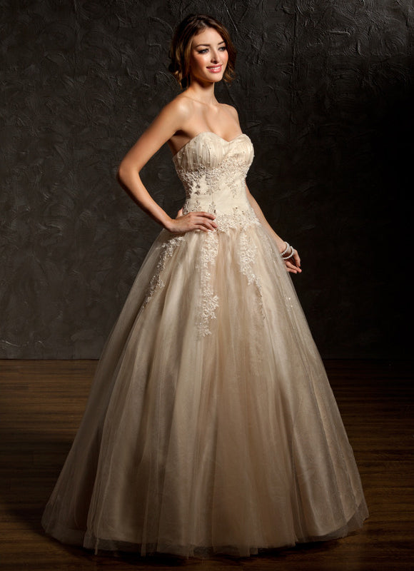 Robe Longue Blanche Et Dorée - gallery 1